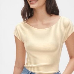 NWT GAP Modern Boatneck Tee Shirt Women’s Sz Large Yellow Striped Cap Sleeve
